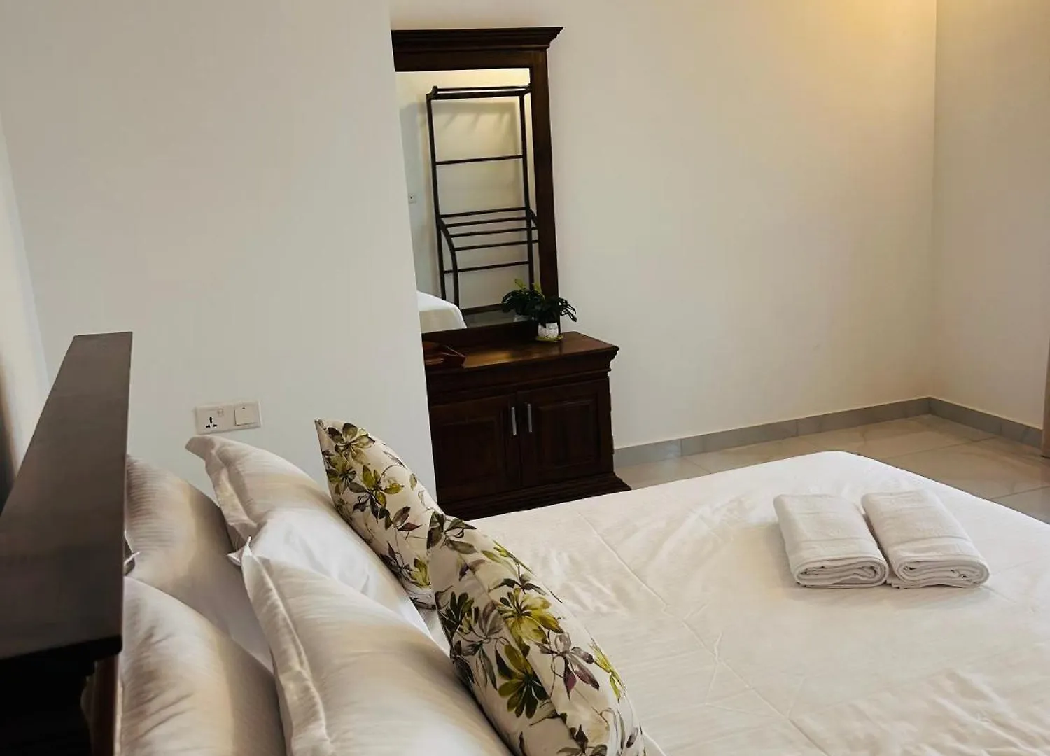 Neem Aura Home Stay Liyanagemulla Sri Lanka