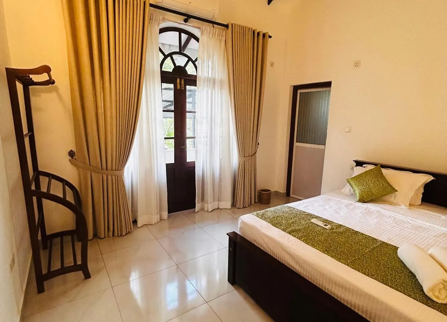 Neem Aura Home Stay Liyanagemulla 0*,  Sri Lanka