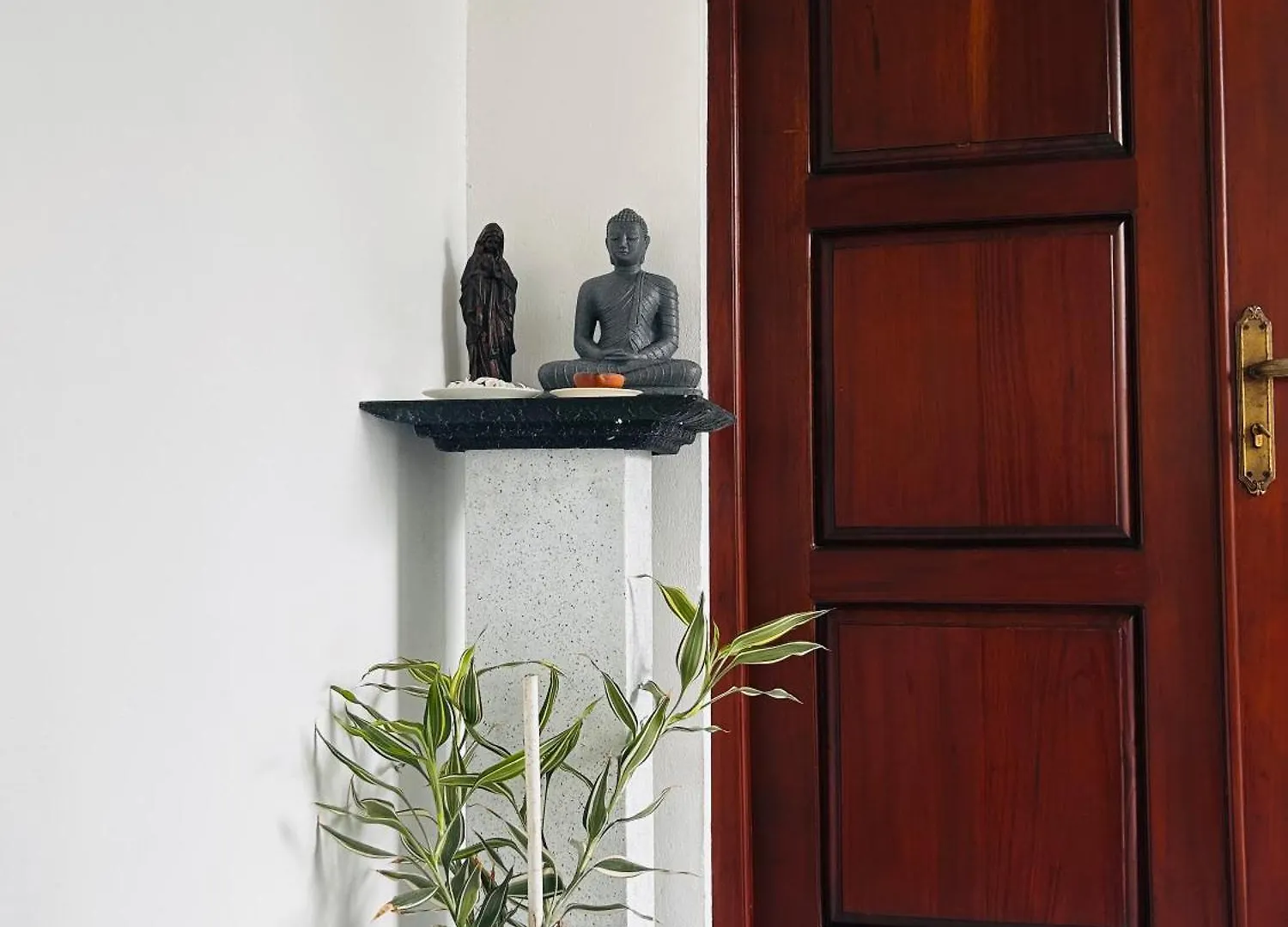 Neem Aura Home Stay Liyanagemulla Bed & Breakfast
